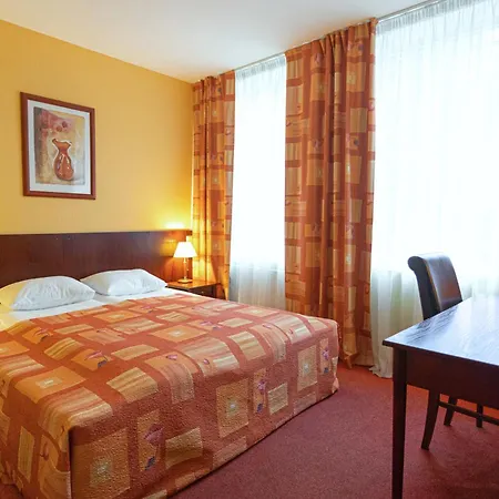 Hotel Good Eiropa Economy